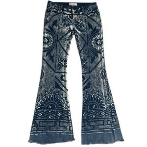 FREE PEOPLE Bohemian Blue and White Flare Pants Low‎ Mid Rise Size 26 Festival